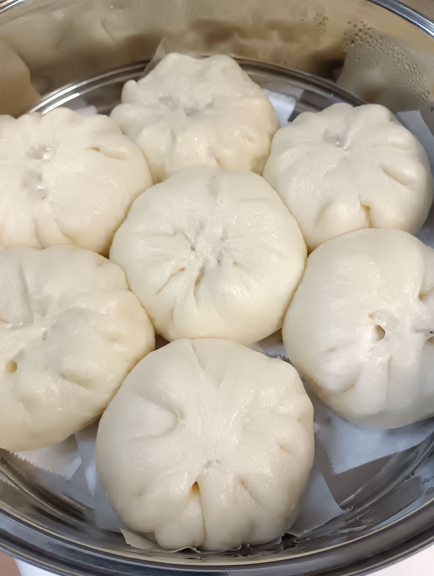 ホカホカ肉まん