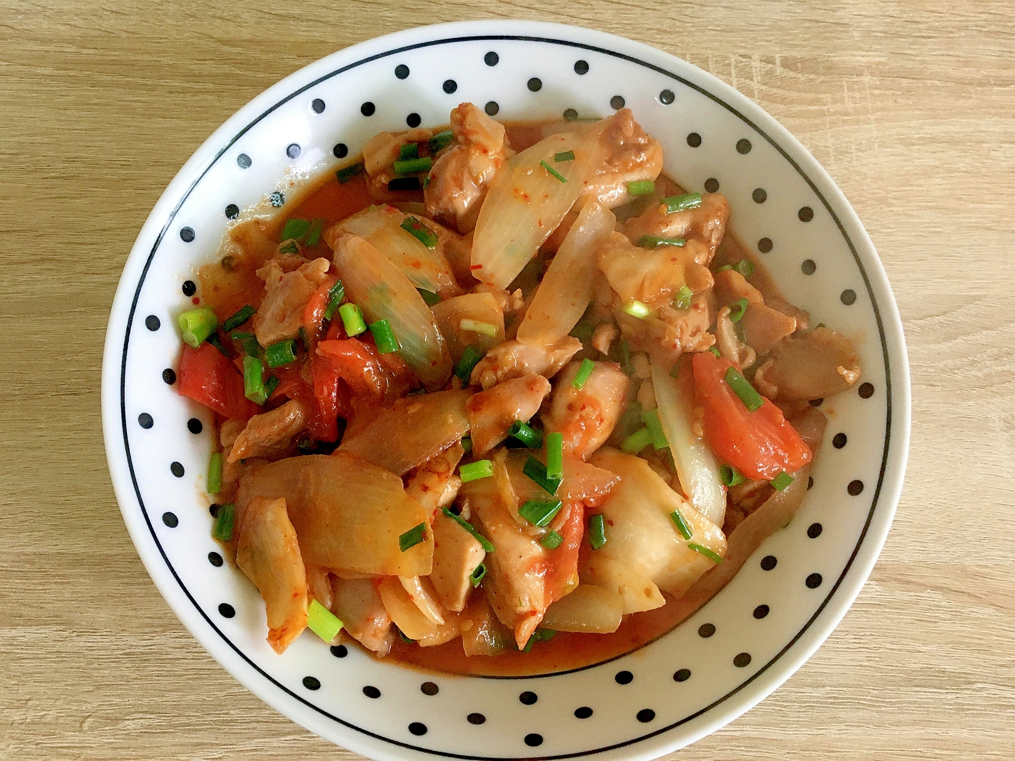 中華風鶏肉料理、とりトマキムチ