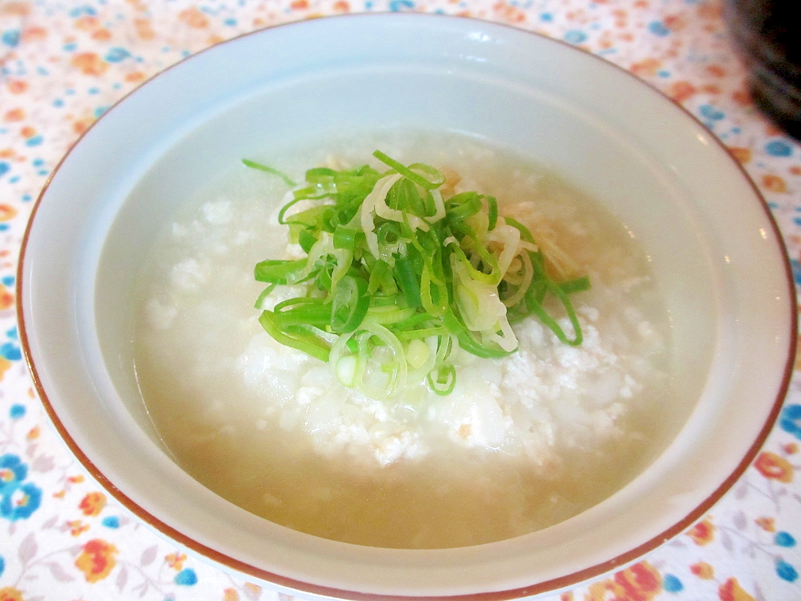 ネギと生姜であったかひき肉と豆腐の雑炊