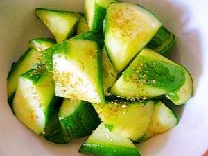 鎌田のだし醤油で作る 簡単きゅうりの浅漬け レシピ 作り方 By みらくるみさくる 楽天レシピ 鎌田のだし醤油で作る 簡単きゅうりの浅漬け レシピ 作り方 By みらくるみさくる 楽天レシピ