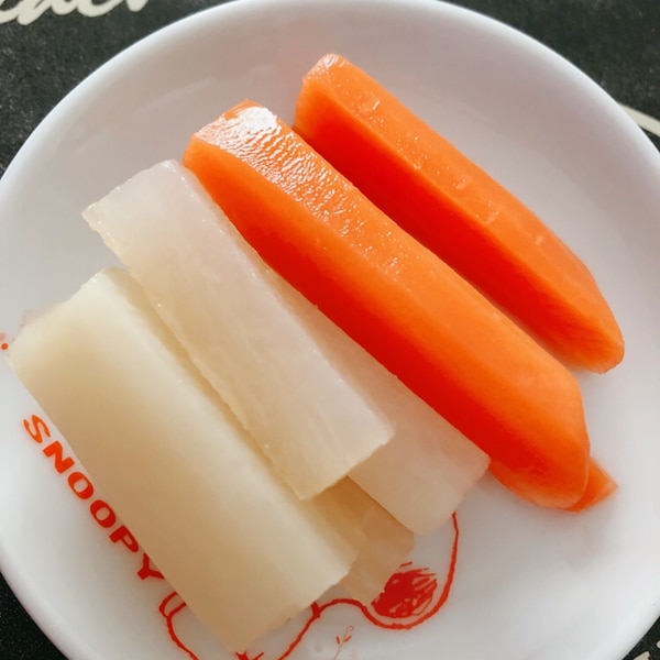 離乳食 簡単 手づかみ噛む練習に 大根と人参 レシピ 作り方 By Rittanmama 楽天レシピ 離乳食 簡単 手づかみ噛む練習に 大根と人参 レシピ 作り方 By Rittanmama 楽天レシピ