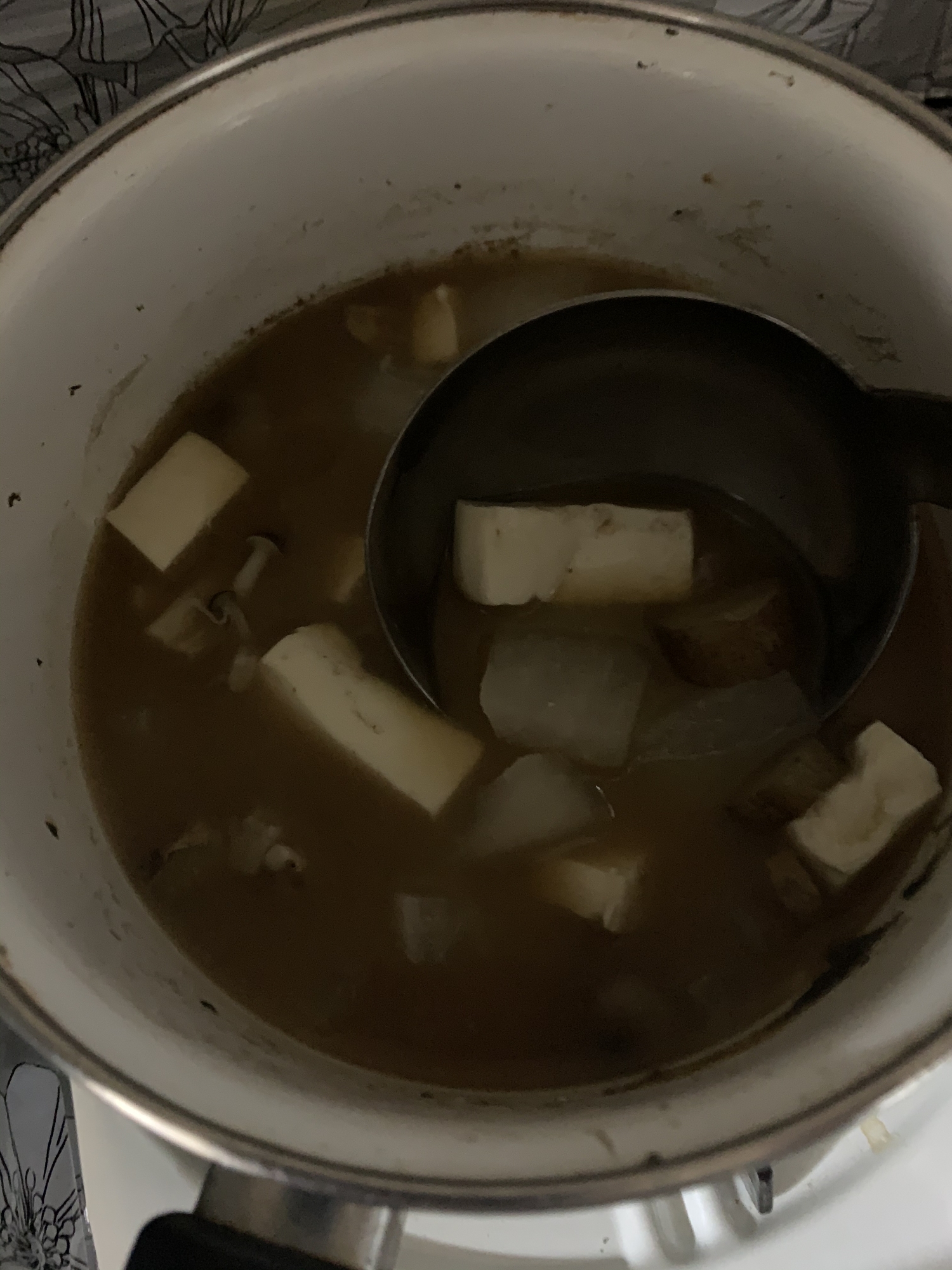 ささみの茹で汁で根菜豆腐味噌汁