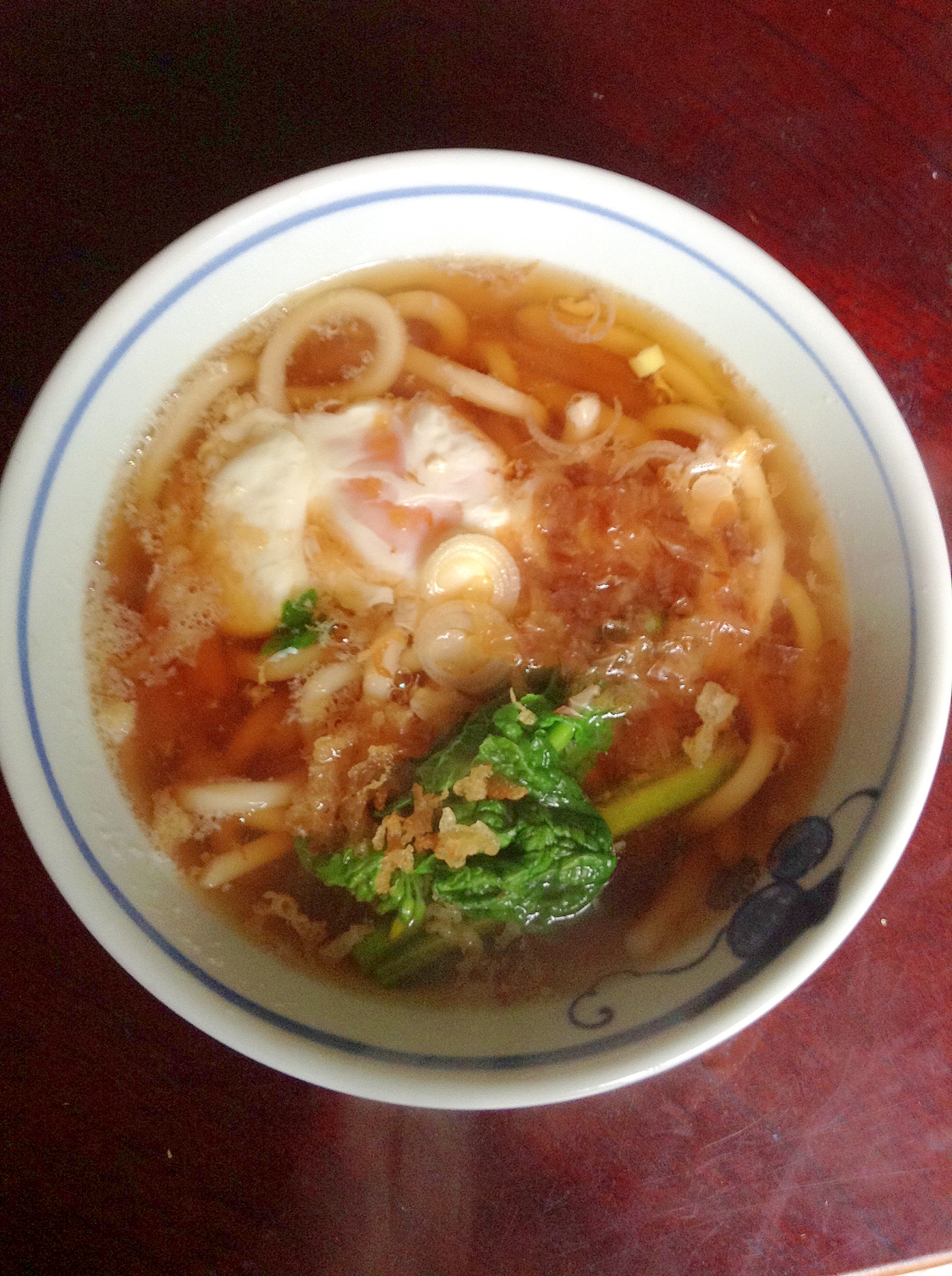 落とし卵と菜の花のタヌキうどん