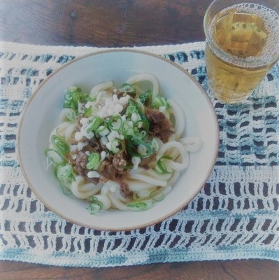 大和煮缶で　肉うどん