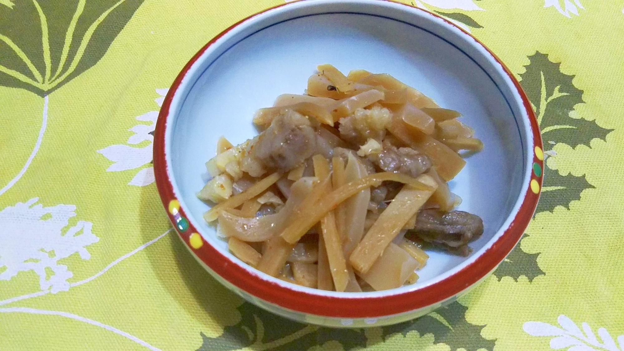 新生姜と牛筋・こんにゃくの炒め物
