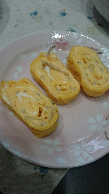 しらすチーズの玉子焼き レシピ 作り方 By つーちゃママ 楽天レシピ