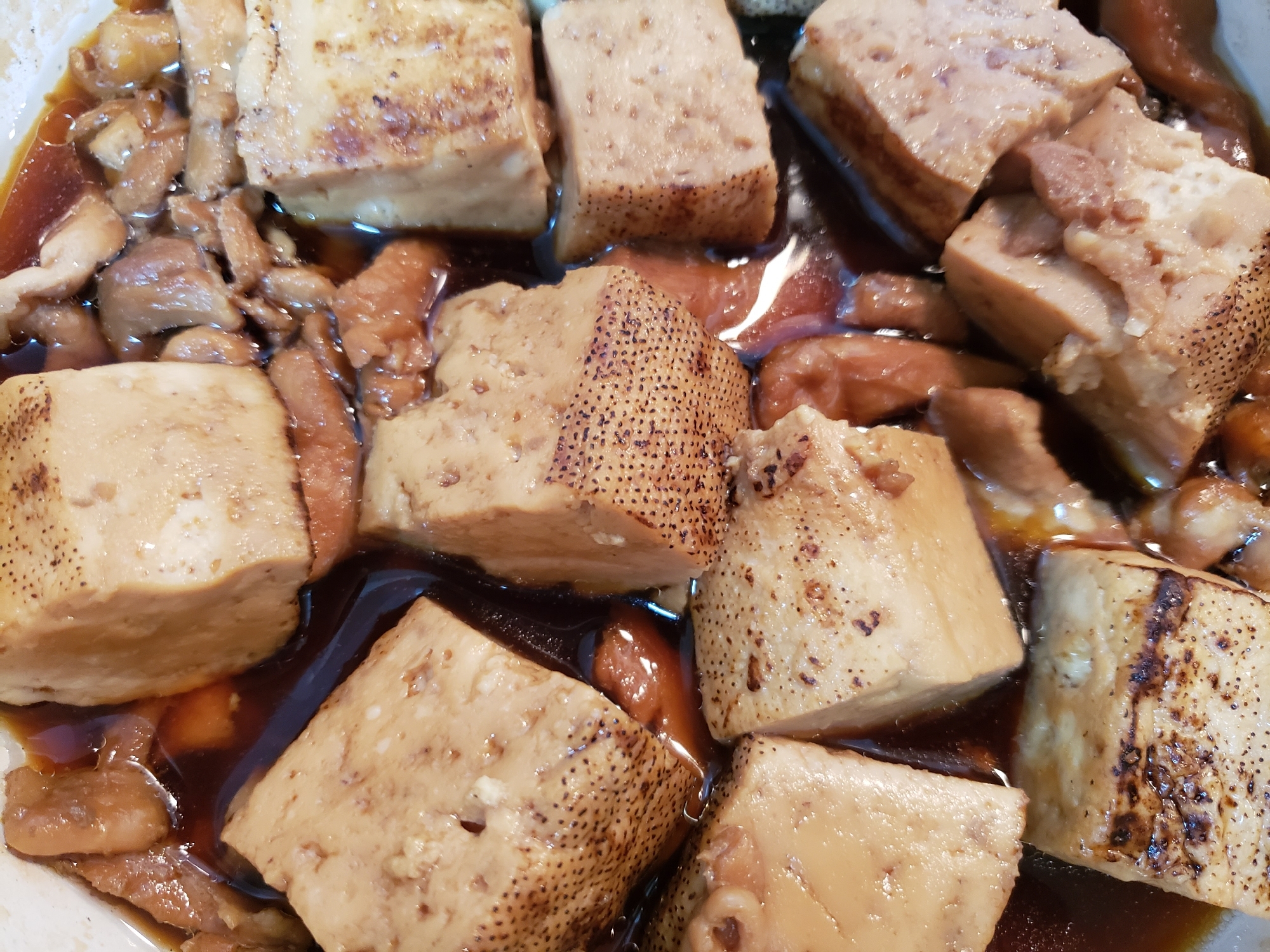 我が家のお節♪焼き豆腐と鶏肉の煮物♪