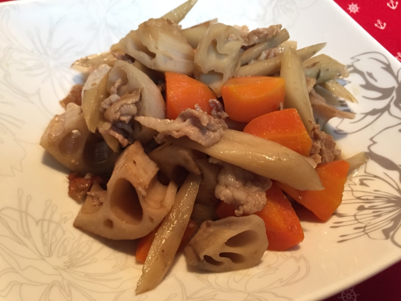 フライパンで簡単!豚小間で作る筑前煮