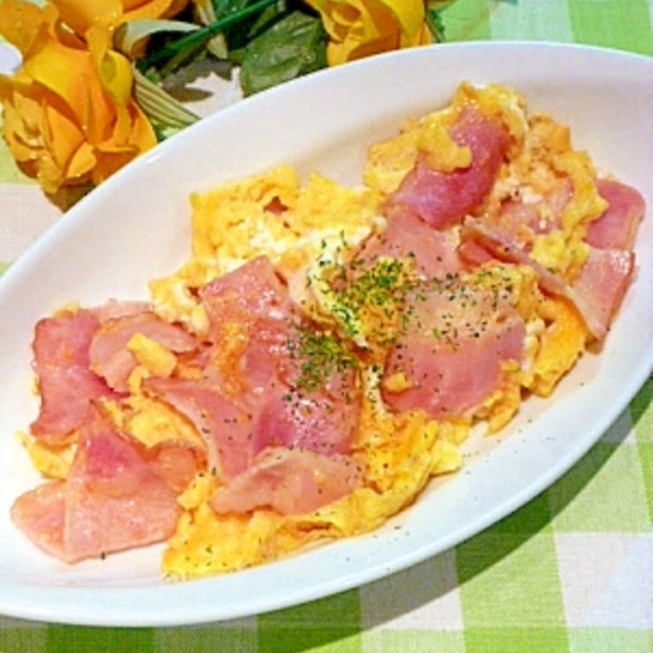 忙しい朝食に ベーコンスクランブルエッグ レシピ 作り方 By まめもにお 楽天レシピ 忙しい朝食に ベーコンスクランブルエッグ レシピ 作り方 By まめもにお 楽天レシピ