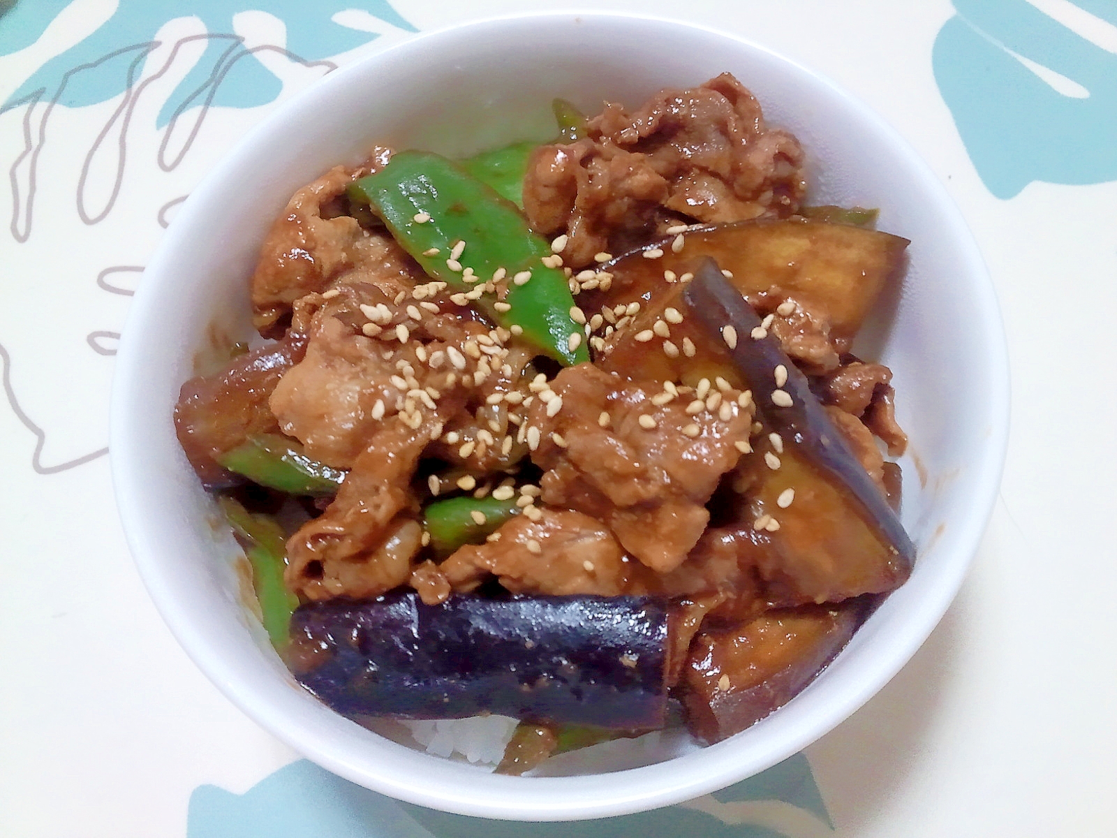 夏野菜と豚肉の甘味噌丼＋＋