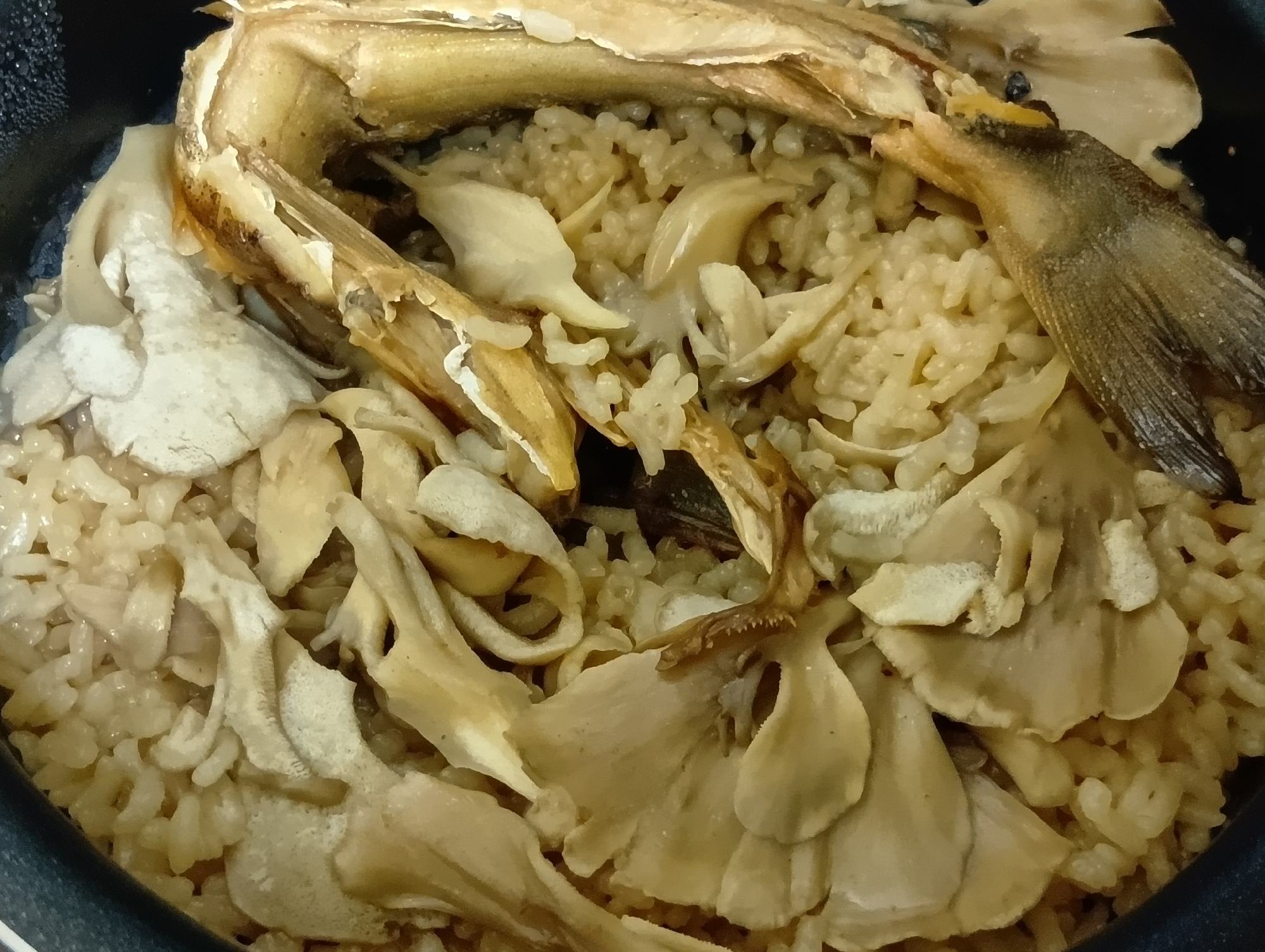 舞茸とホッケの炊き込みご飯