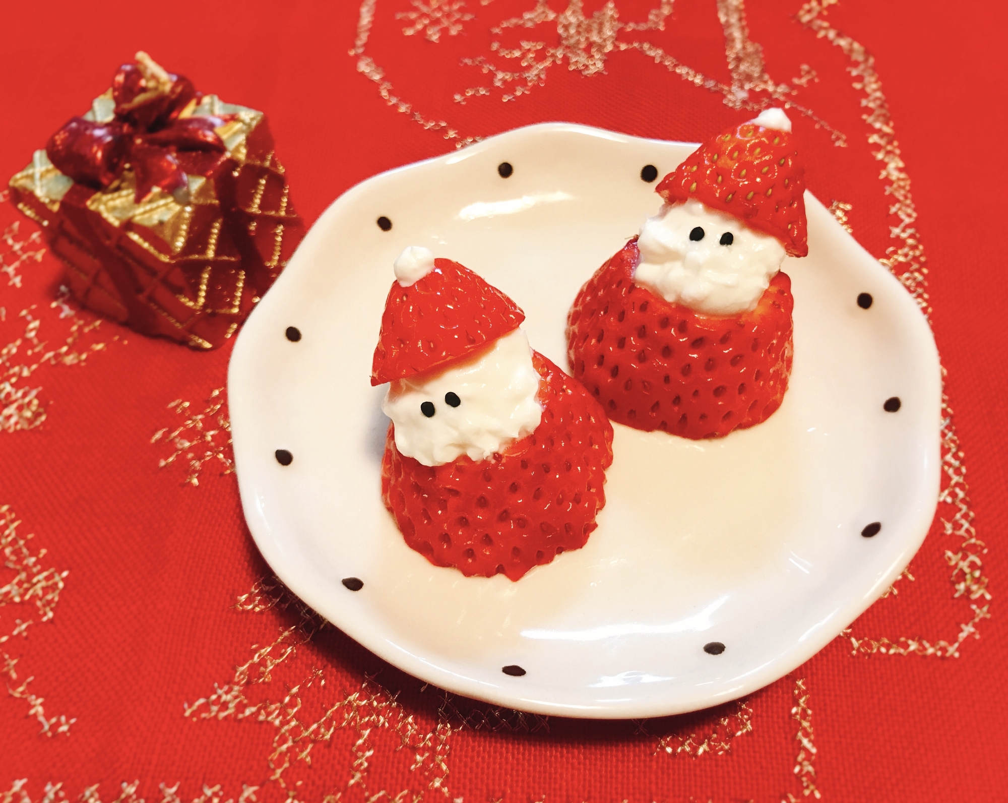 【離乳食】クリスマス★イチゴのヨーグルトサンタ