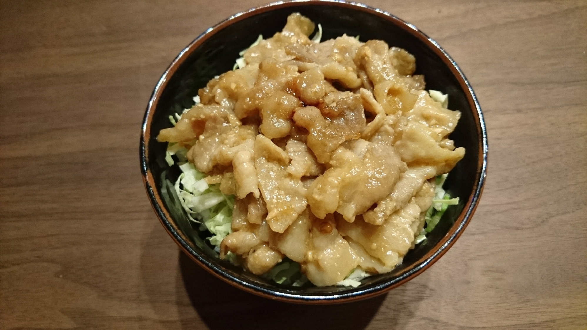 豚肉と味噌のスタミナ丼