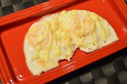 半熟目玉焼きの✿粉チーズとマヨネーズ焼き❤