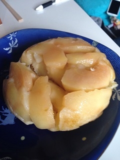 炊飯器で簡単！！りんごケーキ