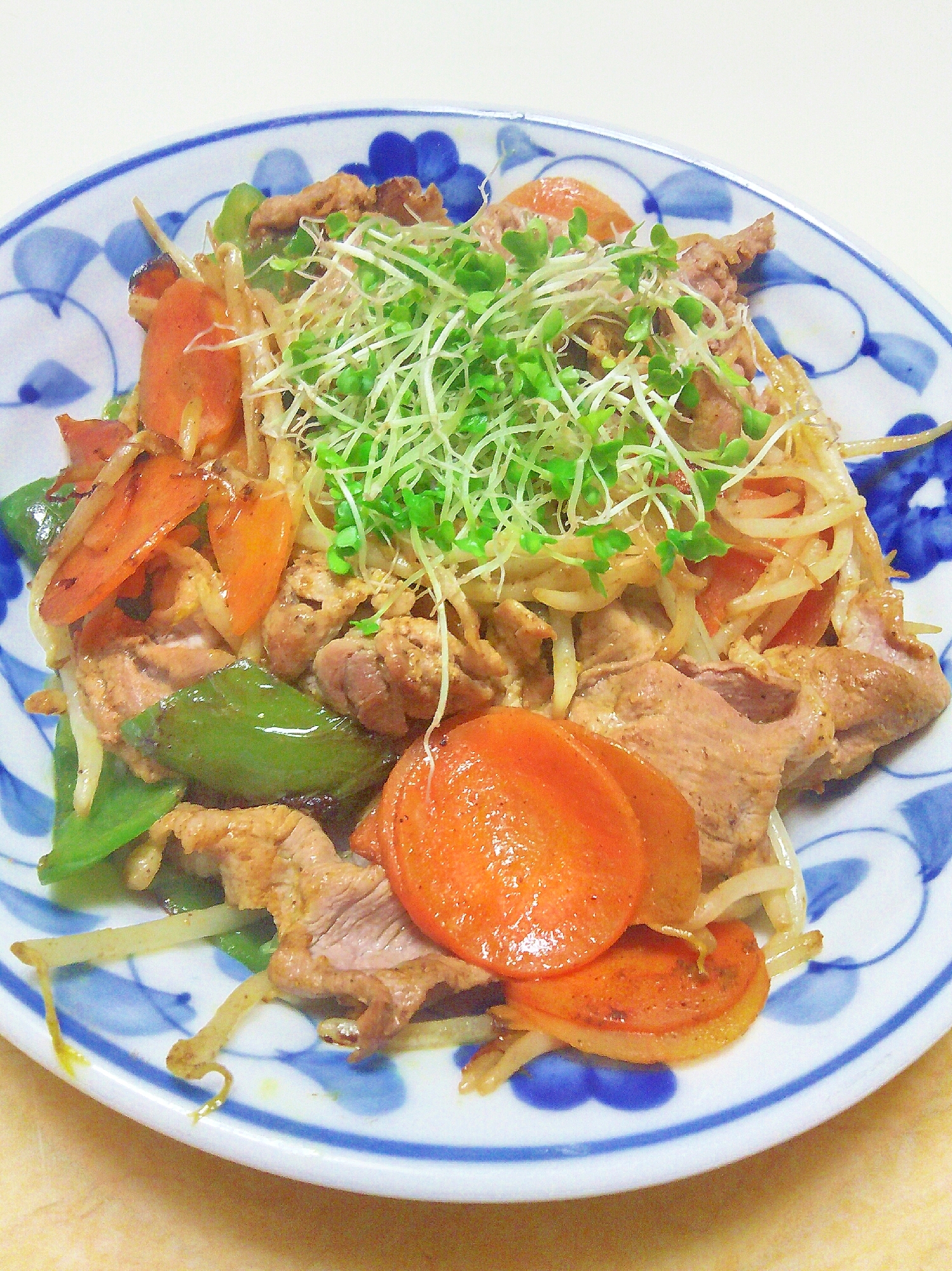 豚肉と野菜のスパイシーカレー炒め