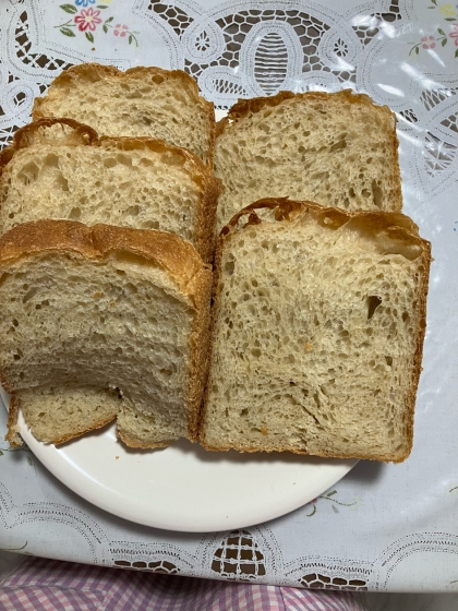 ホームベーカリーで作る★バナナ食パン