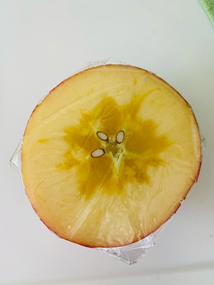 レモン汁でカットしたりんごの保存法