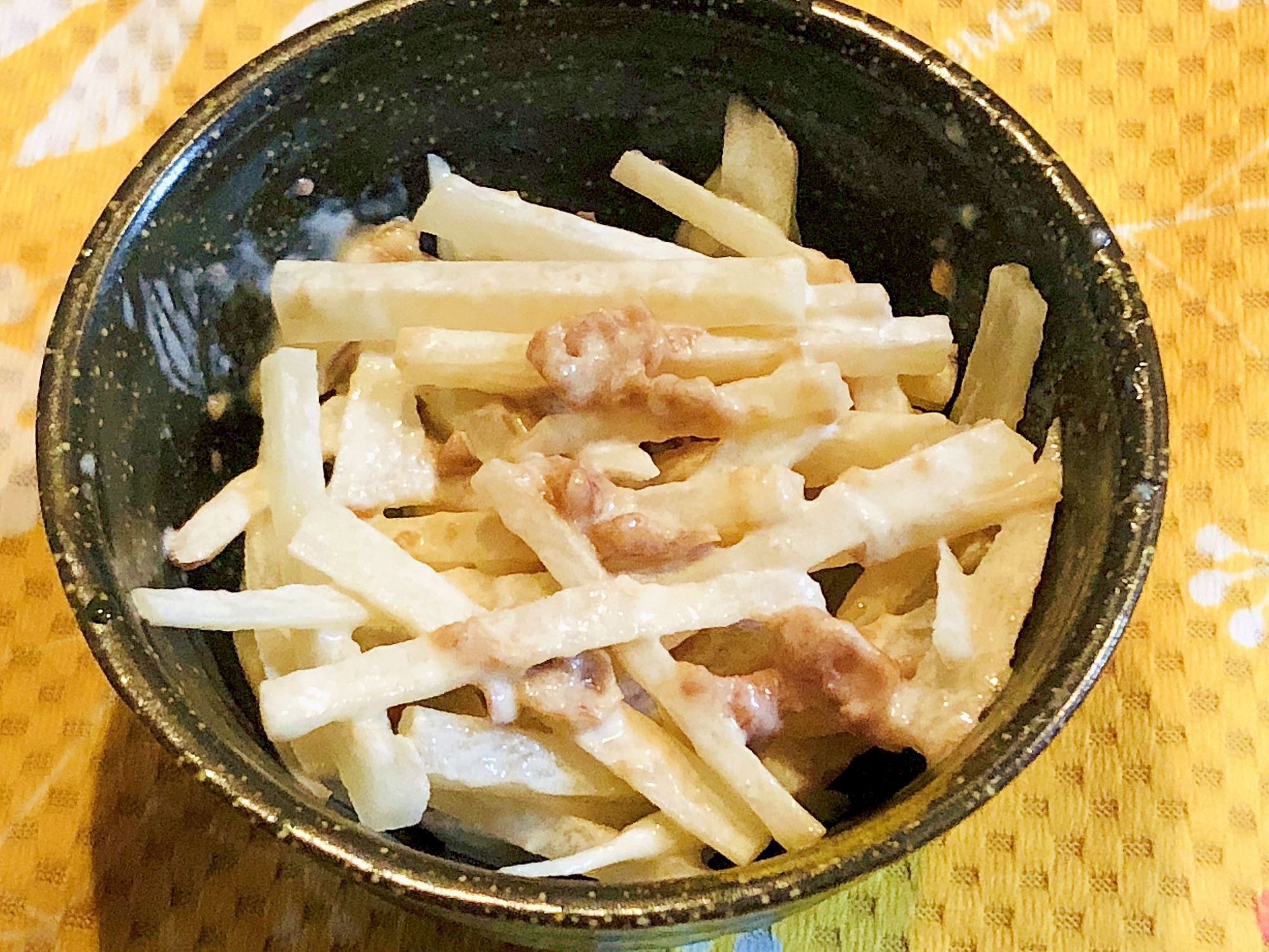 生でシャキシャキ*ヤーコンの梅マヨ和え