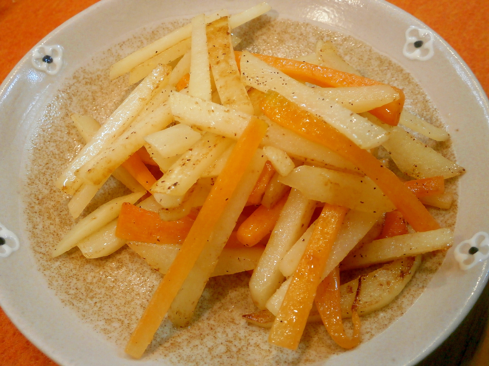 じゃがいも 人参のソテー レシピ 作り方 By なな1151 楽天レシピ じゃがいも 人参のソテー レシピ 作り方 By なな1151 楽天レシピ