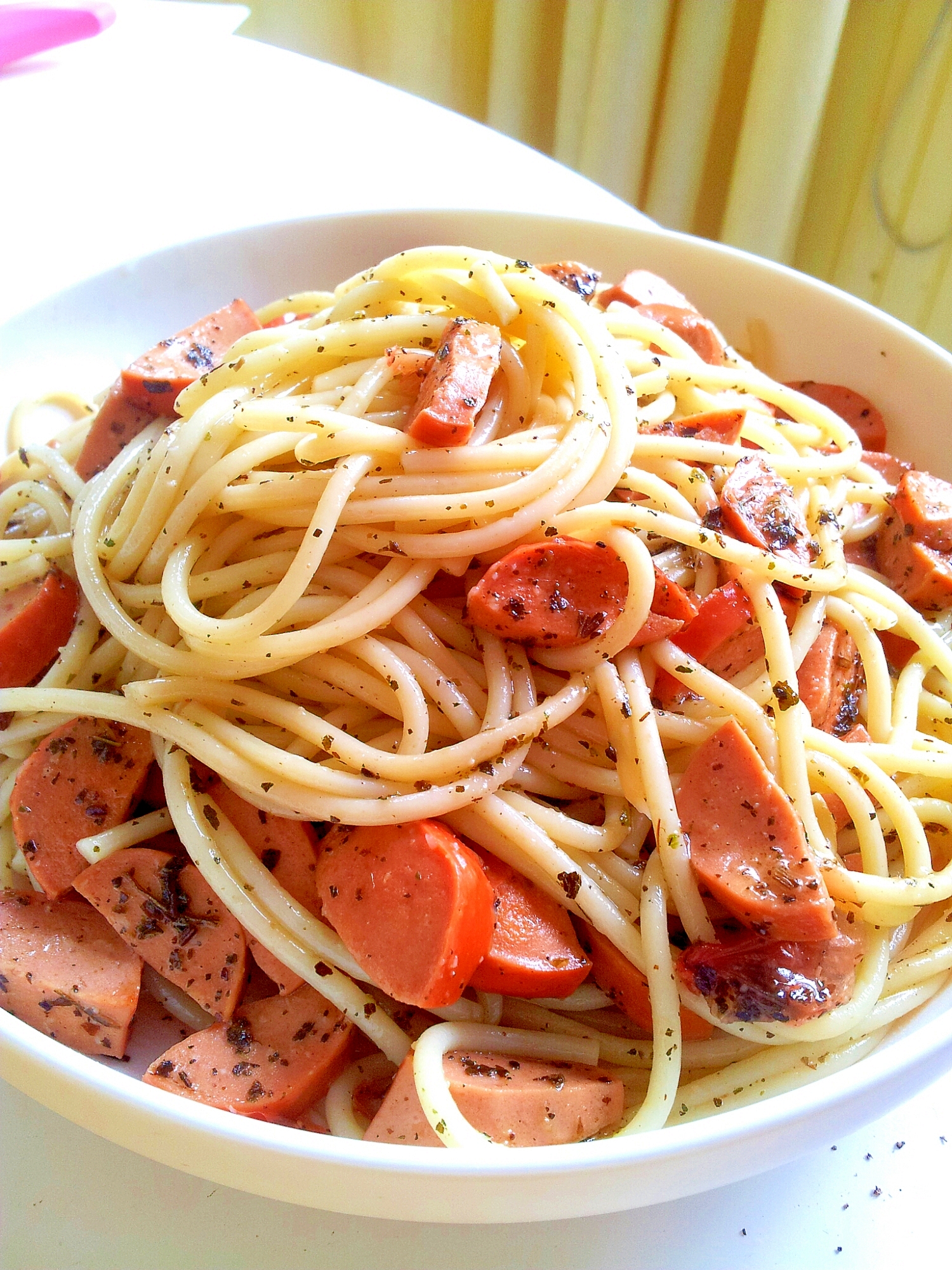 ソーセージとバジルのガーリックパスタ レシピ 作り方 By Mussachan 楽天レシピ