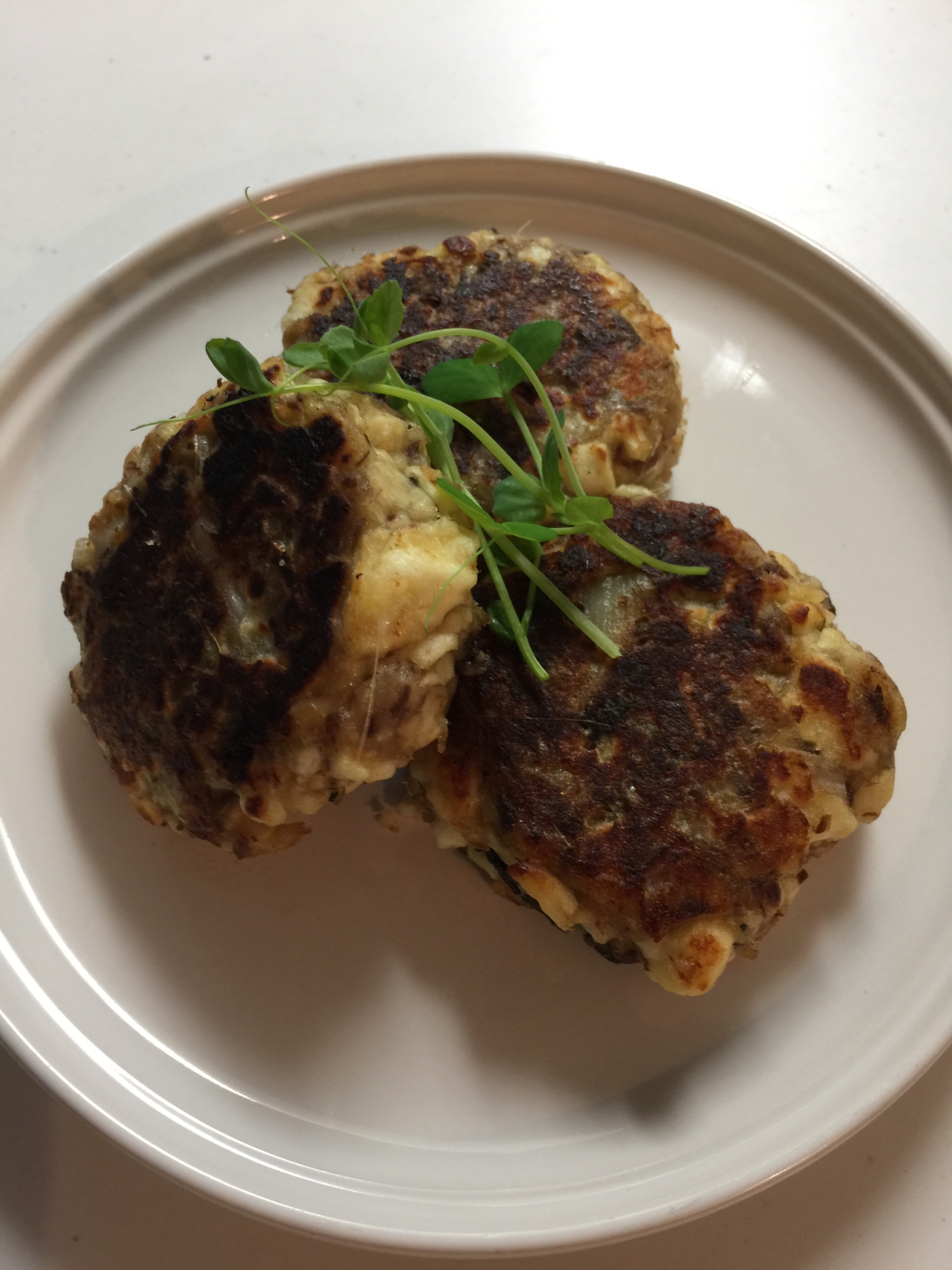 いわしの塩焼きで♪ふわふわバーグ