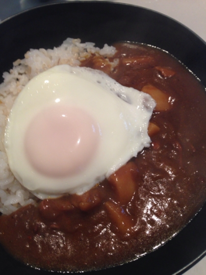 カレーの目玉焼きのせ♡