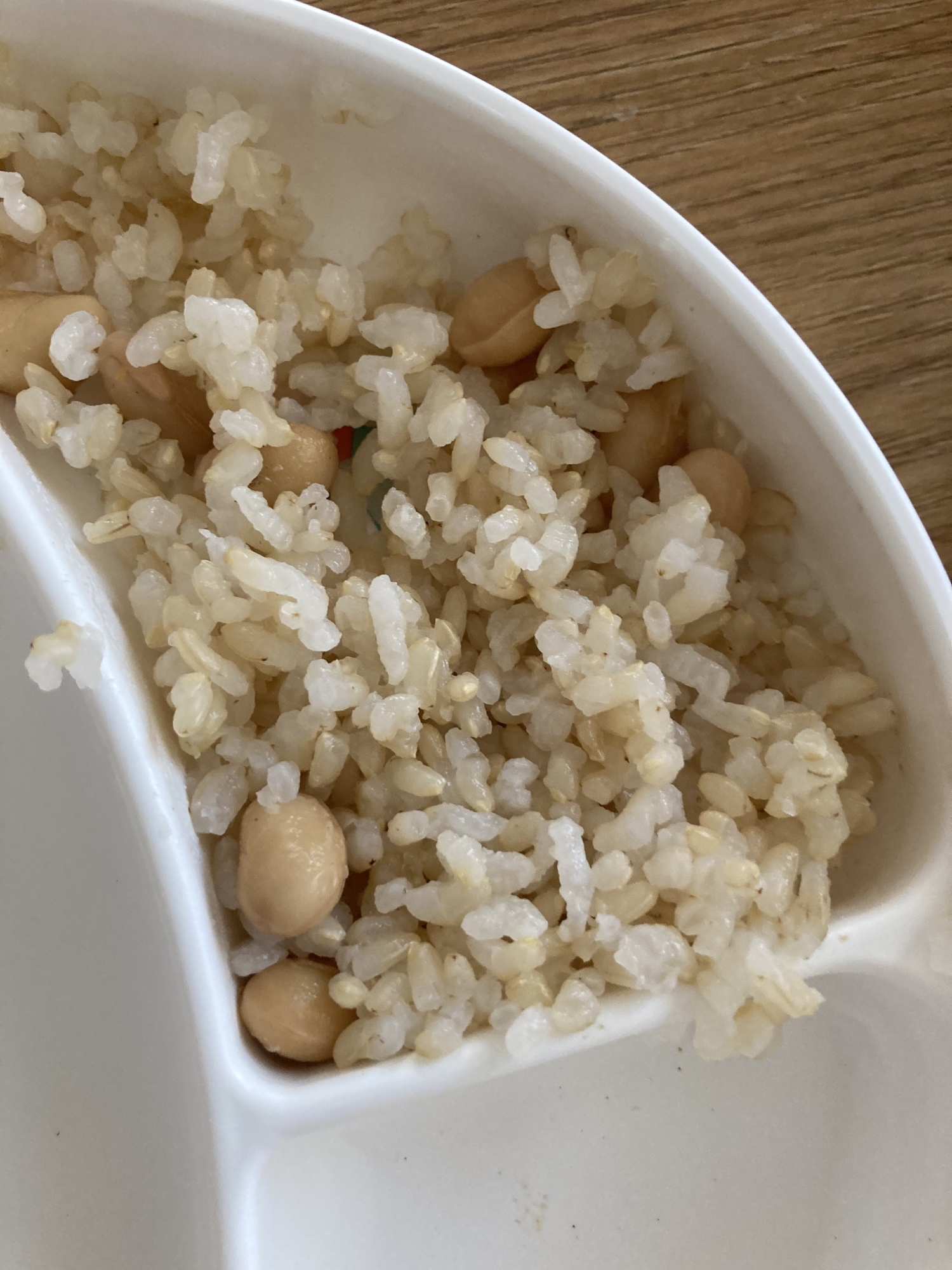 玄米と水煮大豆の炊き込みご飯