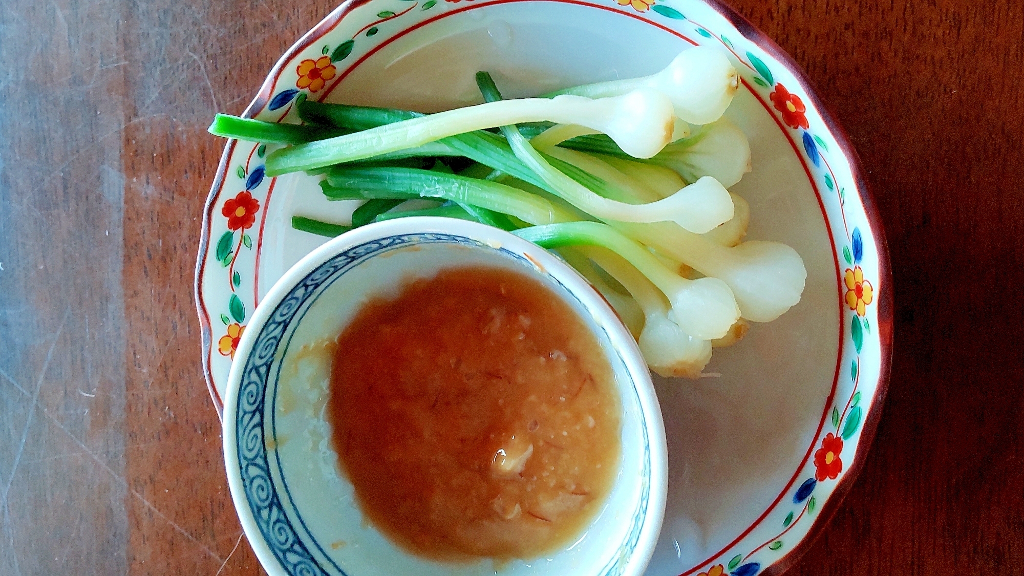 野草を食べよう　ノビルの酢みそ添え