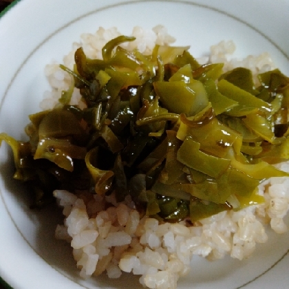 めかぶ丼、参考にして作ってみました！ネバネバトロッと美味しかったです