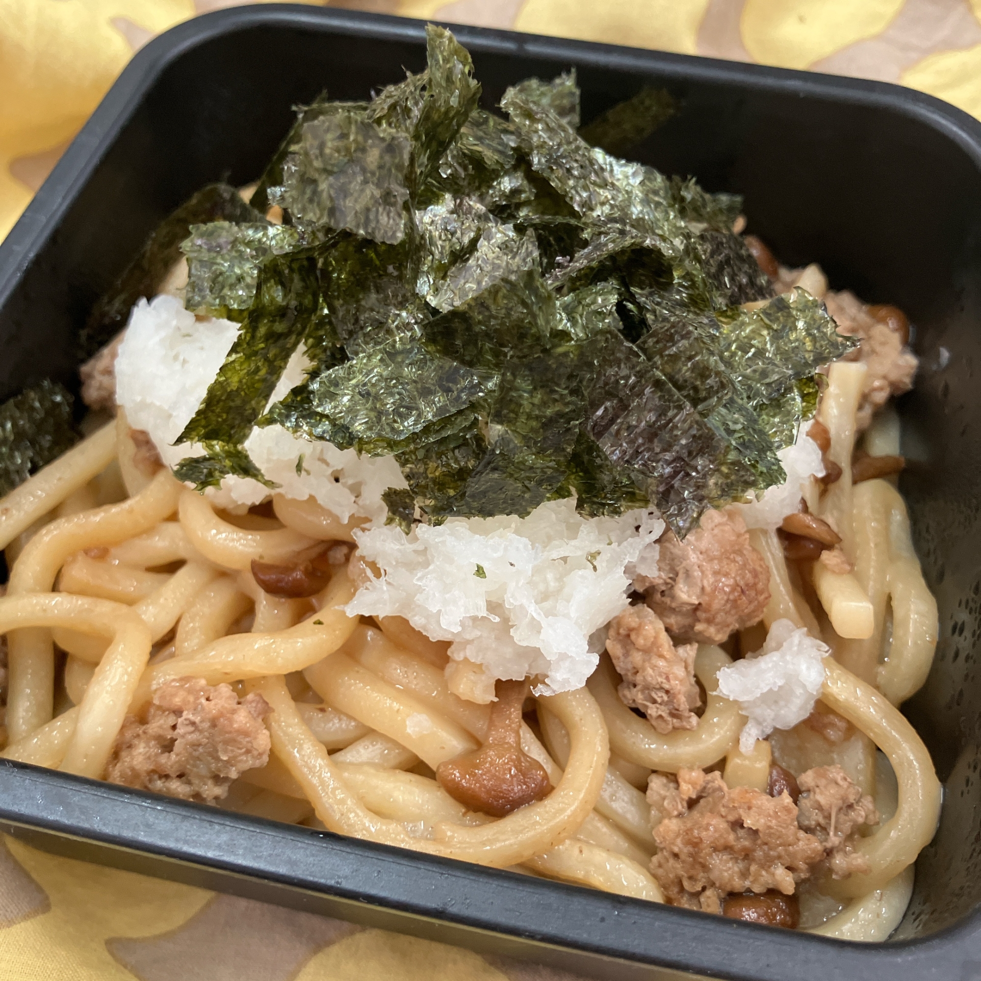 レンジで作る!豚となめこのおろしうどん