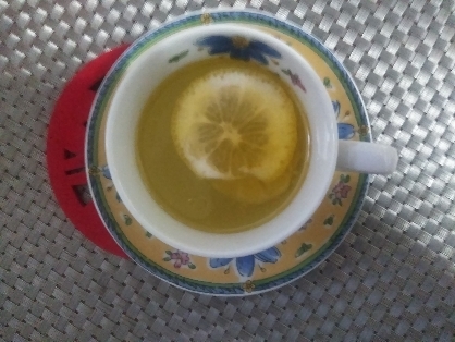 寒い日は温まり最高の
ドリンク(*´･ω･｀)bね
さっぱりレモンで
美味しかったです❤️