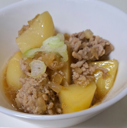 節約♫簡単♫ひき肉の肉じゃが風