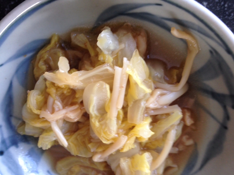 白菜とえのきのバターしょうゆ炒め煮