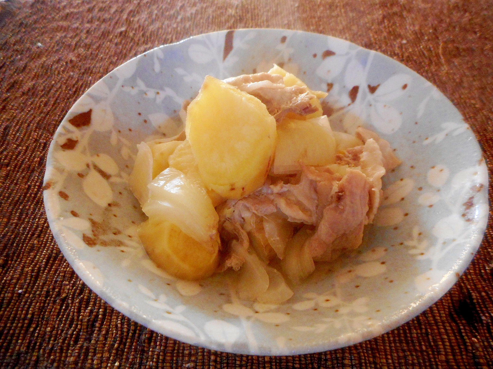 さつま芋と豚肉の塩バター煮