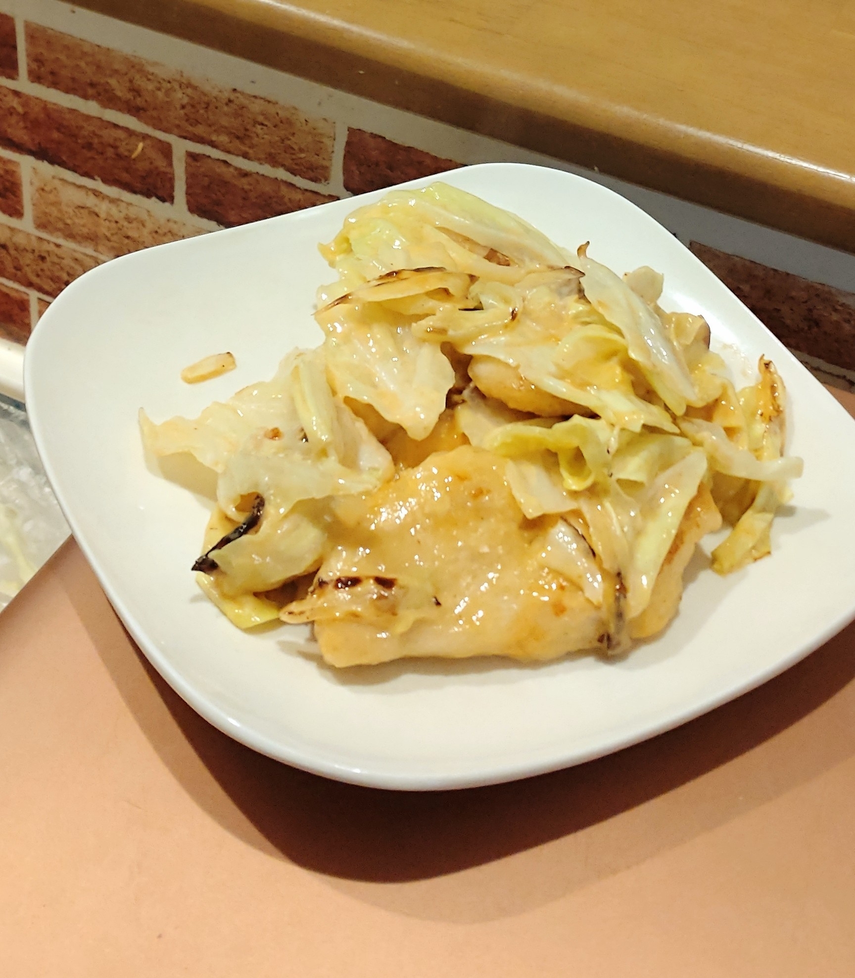 キャベツとむね肉のオーロラソース和え