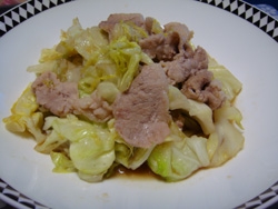 junさん先週作ったレシピです♪豚肉とキャベツ相性抜群よね～
オイスターソース味も好き(*^^)v
美味しくいただきましたよ(*^^)v