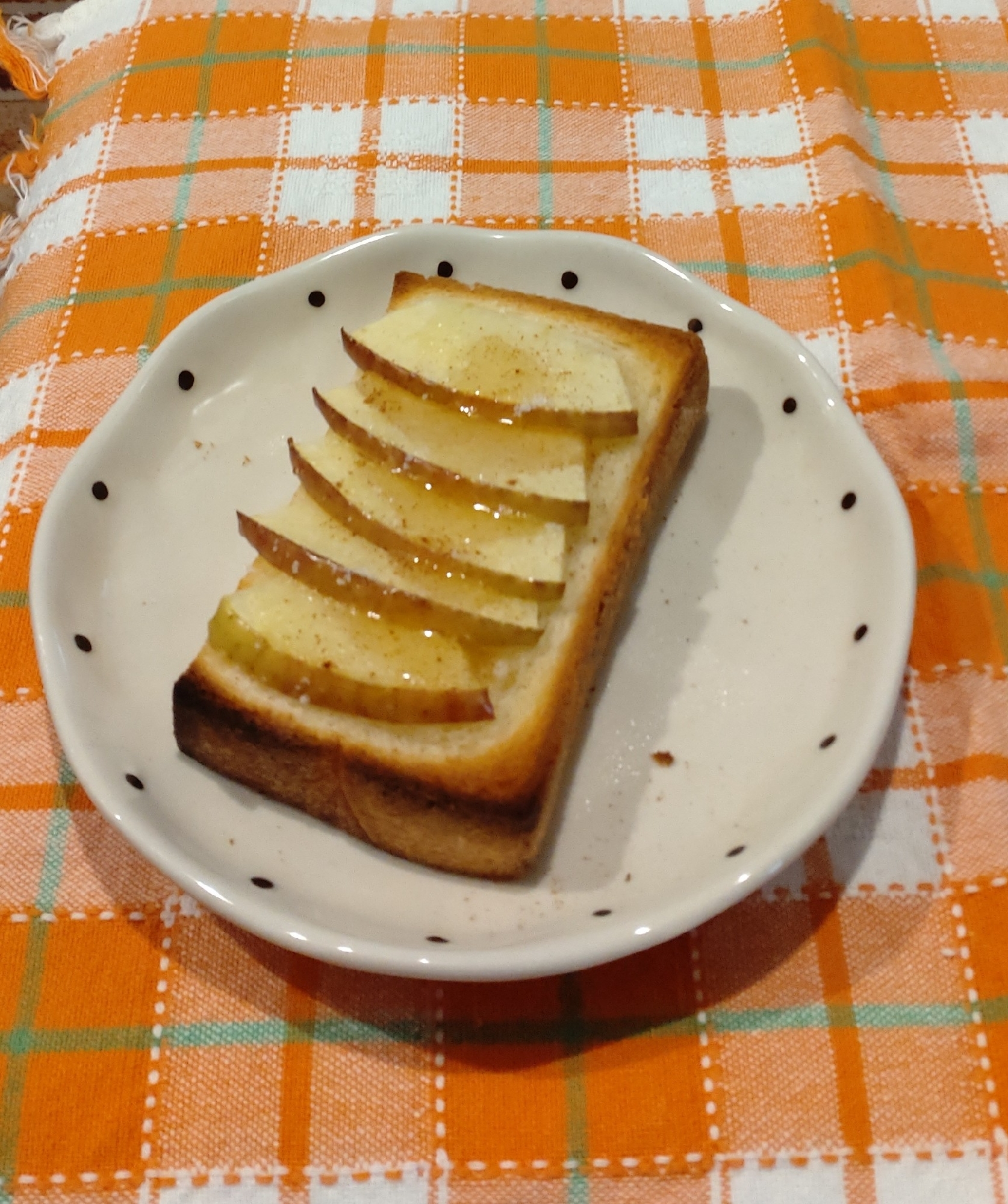 デザートのような♡はちみつ林檎トースト