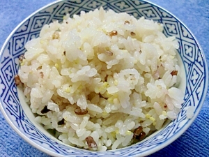 塩麹で炊いた七穀米