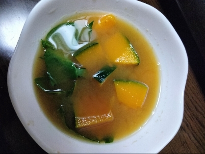 かぼちゃとほうれん草の味噌汁
