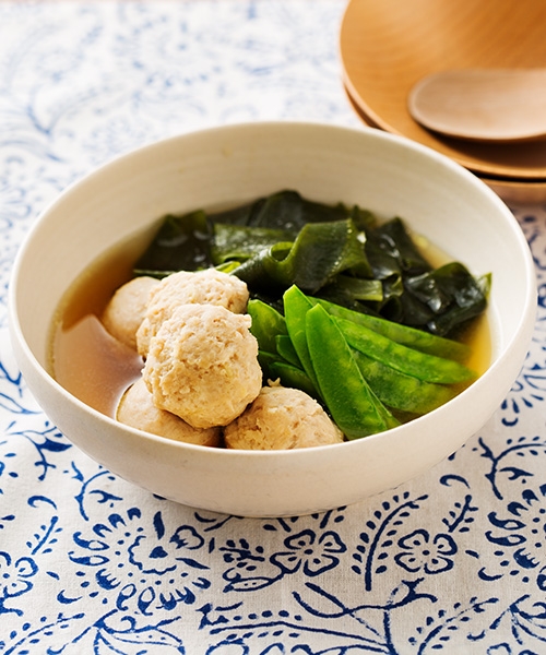 鶏団子とわかめのさっと煮