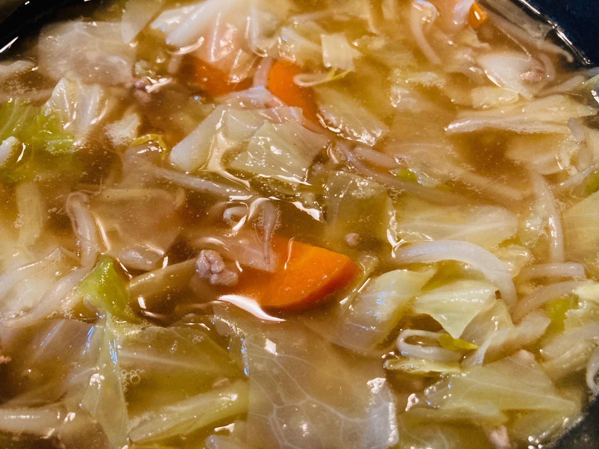 とろーりキャベツたっぷり♪野菜スープ