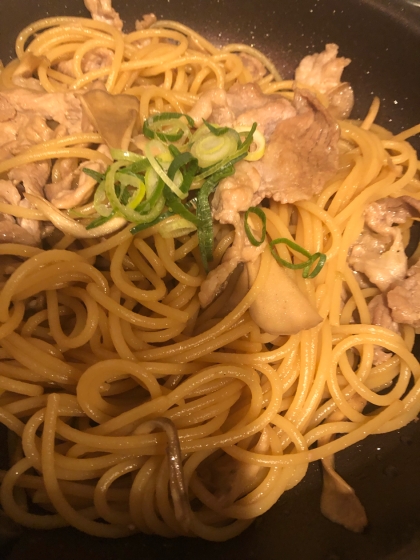 【生わさび使用】豚肉とキノコのわさび醤油パスタ