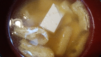 豆腐とカブと薄揚げの味噌汁