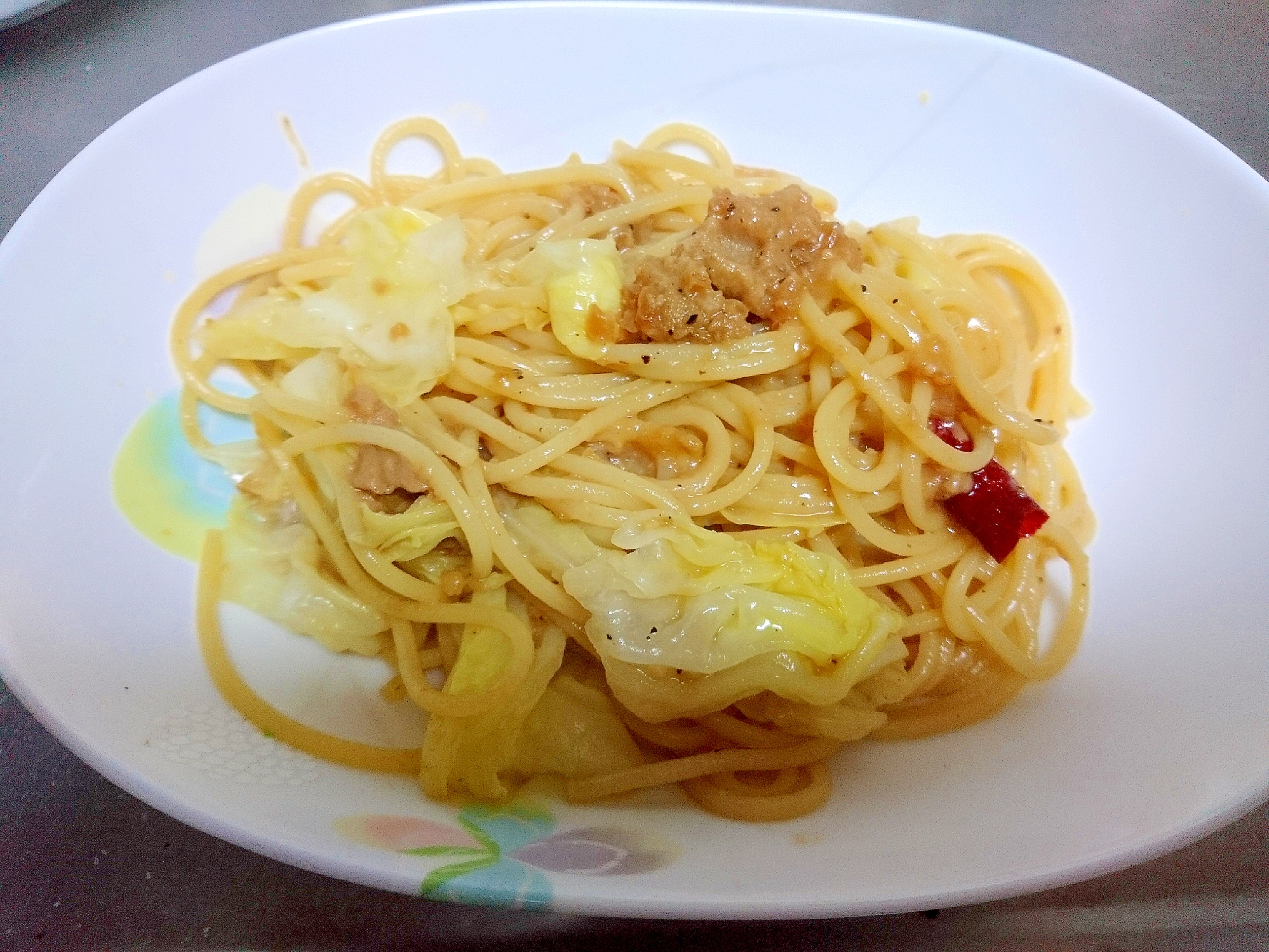 鰯のペーストとキャベツのパスタ