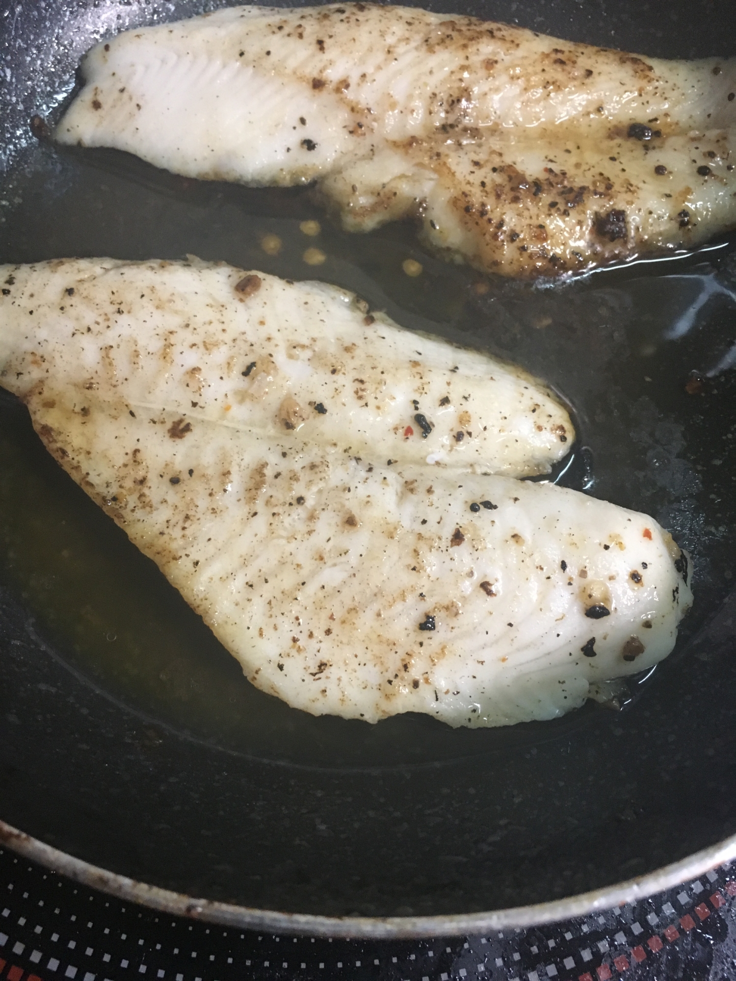 白身魚の塩胡椒焼き