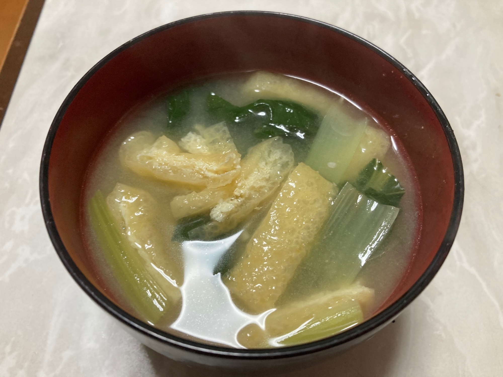 小松菜と油揚げの味噌汁