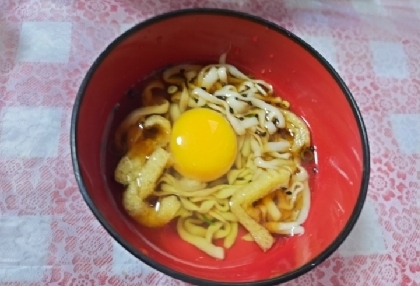 卵と油揚げの温うどん