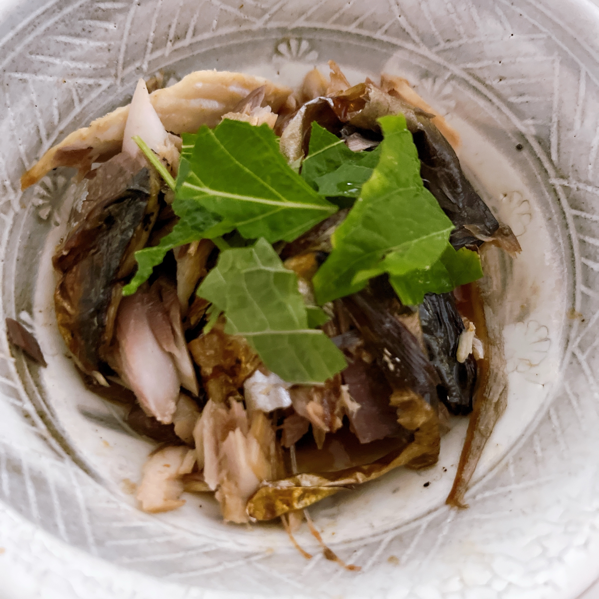 電子レンジと魚焼きグリルで！焼きサバの梅酢和え