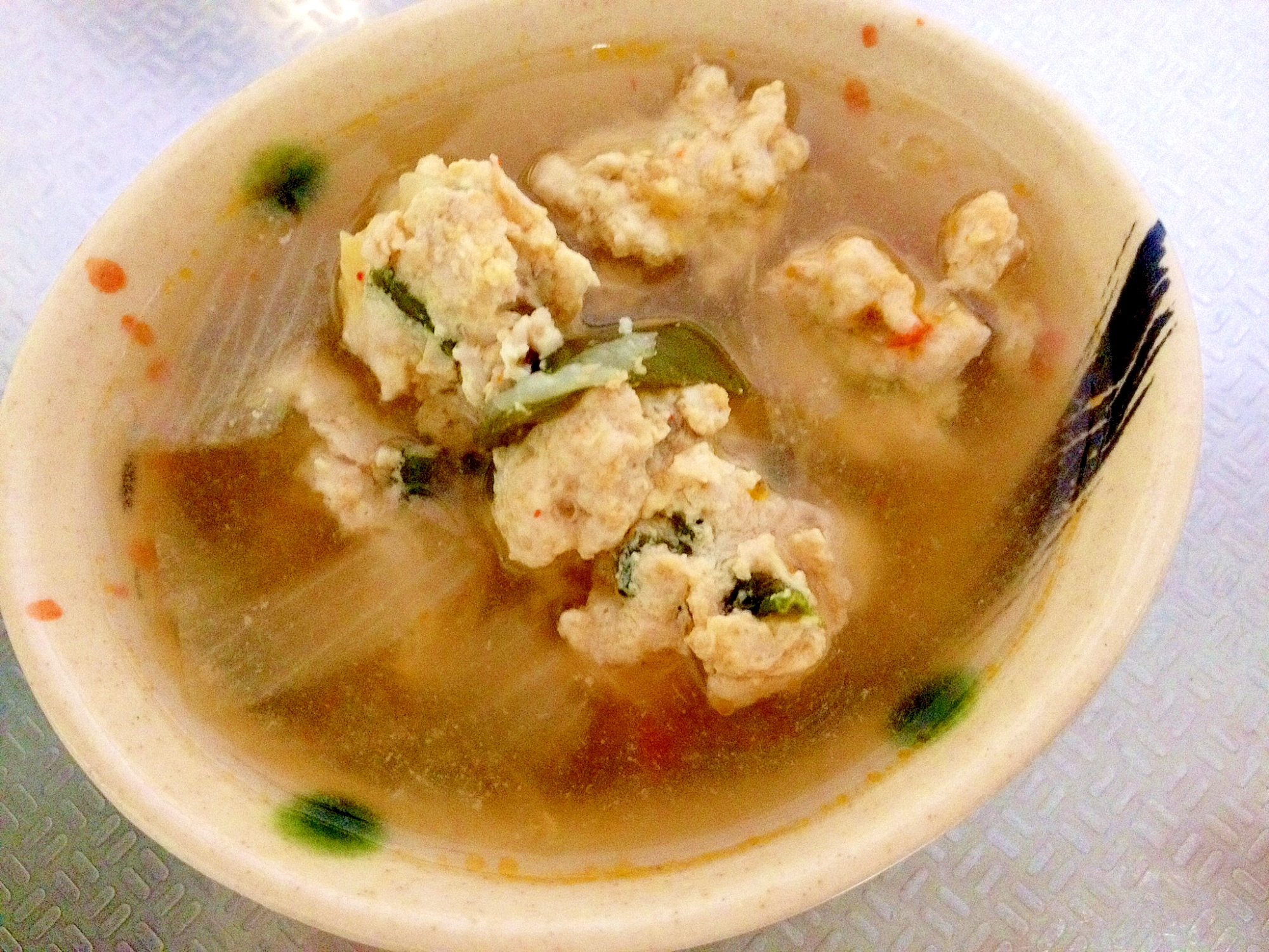 離乳食後期鶏団子と玉ねぎ青梗菜のスープ